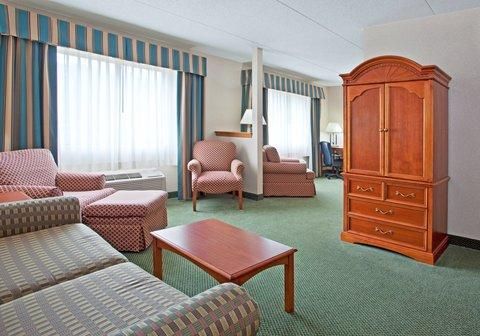 Holiday Inn Express Hotel Pittsburgh-North/Harmarville, an IHG Hotel