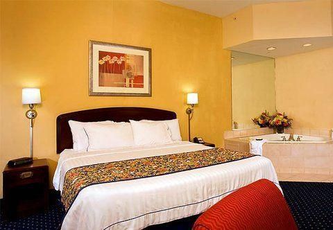 Courtyard by Marriott Burlington