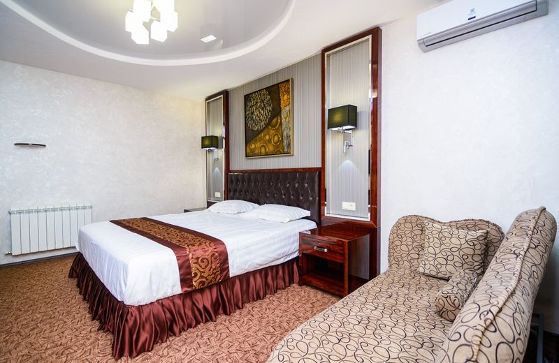 Astra Hotel