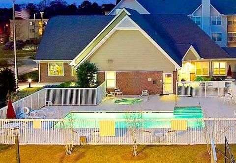 Outdoor Pictures 24