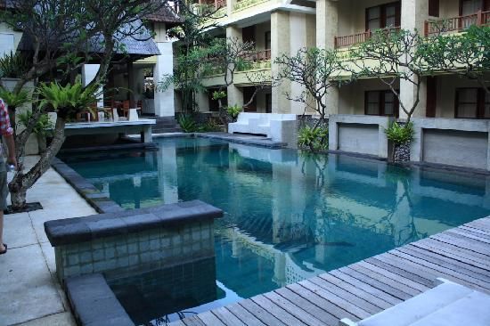 Fourteen Roses Beach Hotel