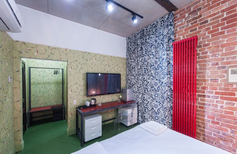 Bronzovy Kaban Avtorsky Hotel