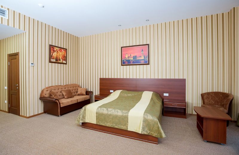 Royal Hotel