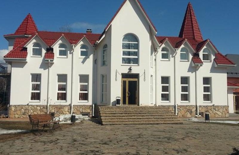 Monetny Guest House
