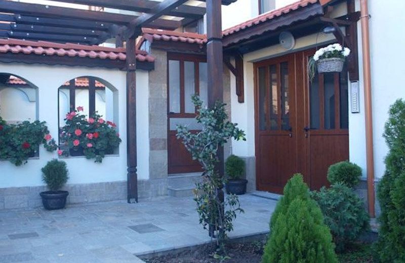 Lili Guest House