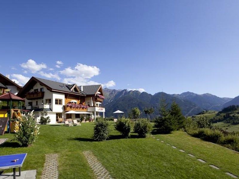 Outdoor Pictures 24