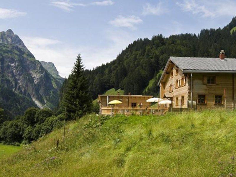 Outdoor Pictures 24