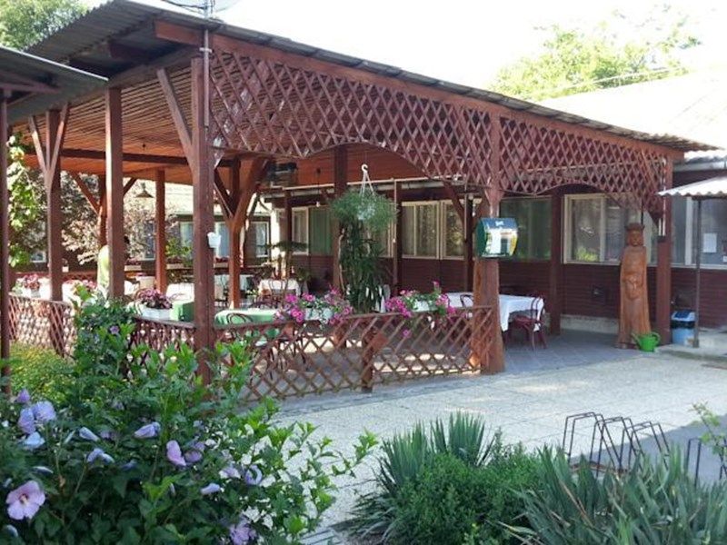 Outdoor Pictures 1