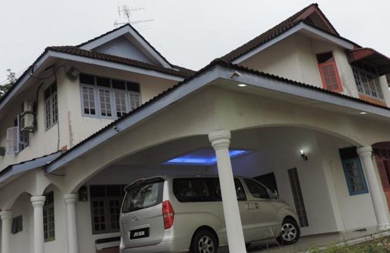 Golden Leaf Executive Residence