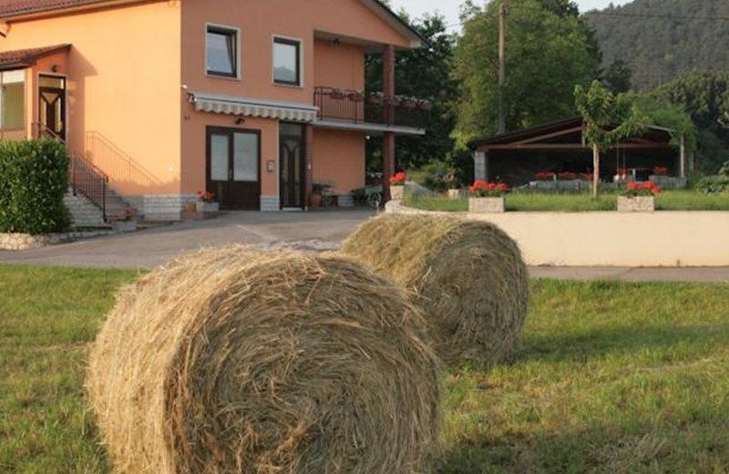 Guesthouse Pri Mihelovih