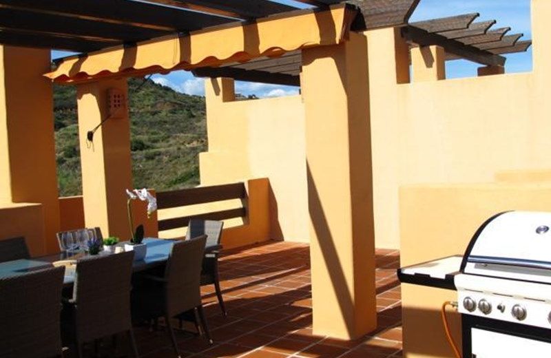 4 bedroom Holiday Townhouse in Riviera Del Sol with sea views