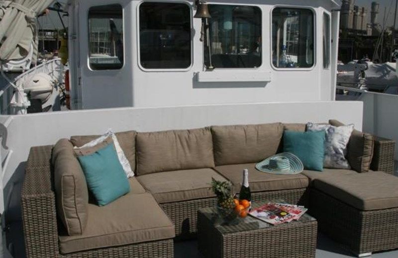 St. Katharine Bed & Breakfast Boat Barcelona