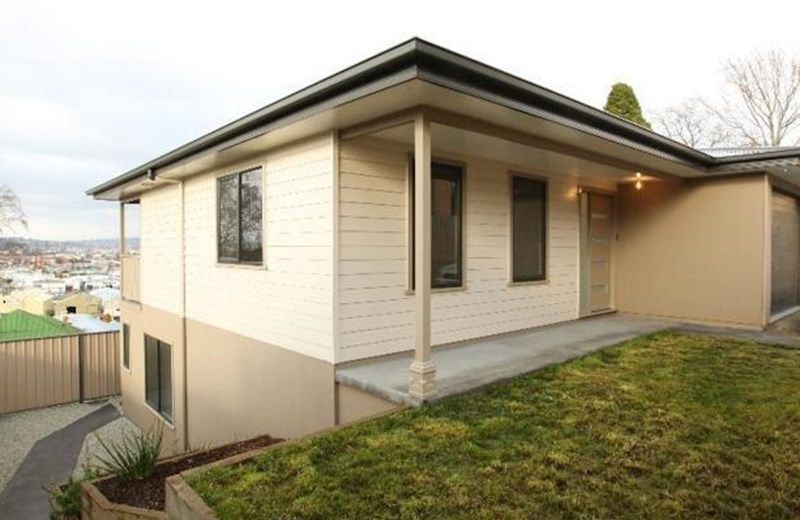 BUTTON STREET TOWNHOUSE