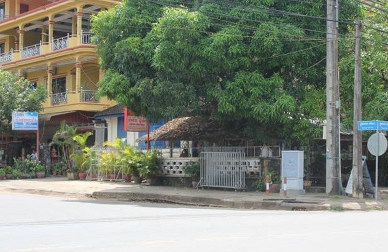 LITTLE GARDEN GUESTHOUSE & RESTAURANT