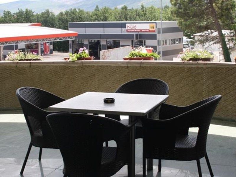 Outdoor Pictures 1