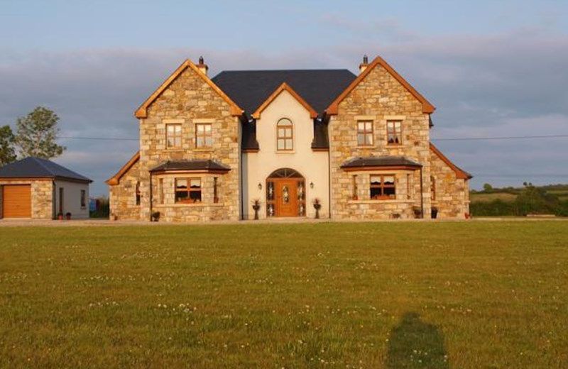 BALLINABOY LODGE AND BREAKFAST
