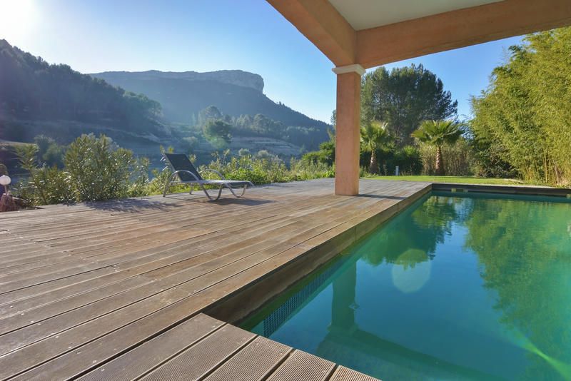 Outdoor Pictures 24