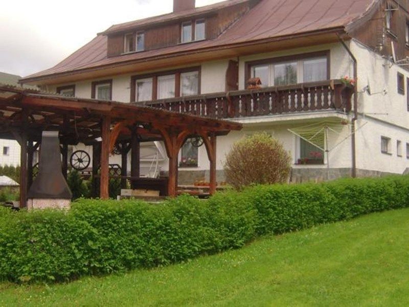 Outdoor Pictures 1
