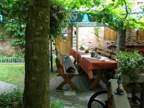 Outdoor Pictures 10