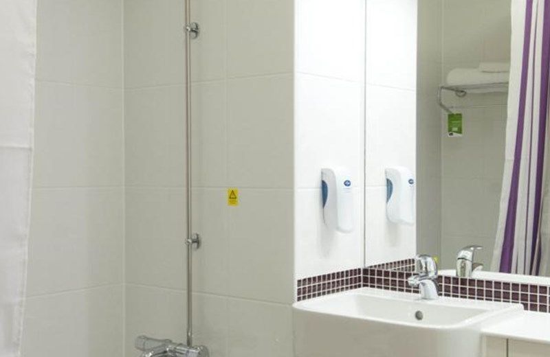 PREMIER INN NOTTINGHAM NORTH WEST  HUCKNALL
