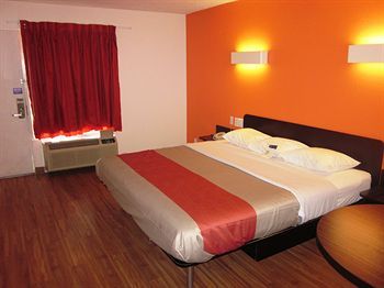 Super 8 by Wyndham Fort Smith