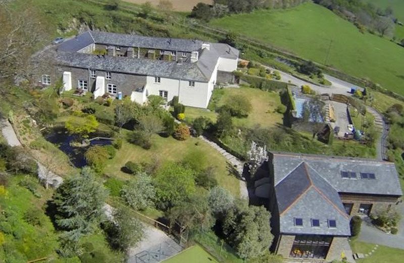 HIGHER BOWDEN HOLIDAY COTTAGES