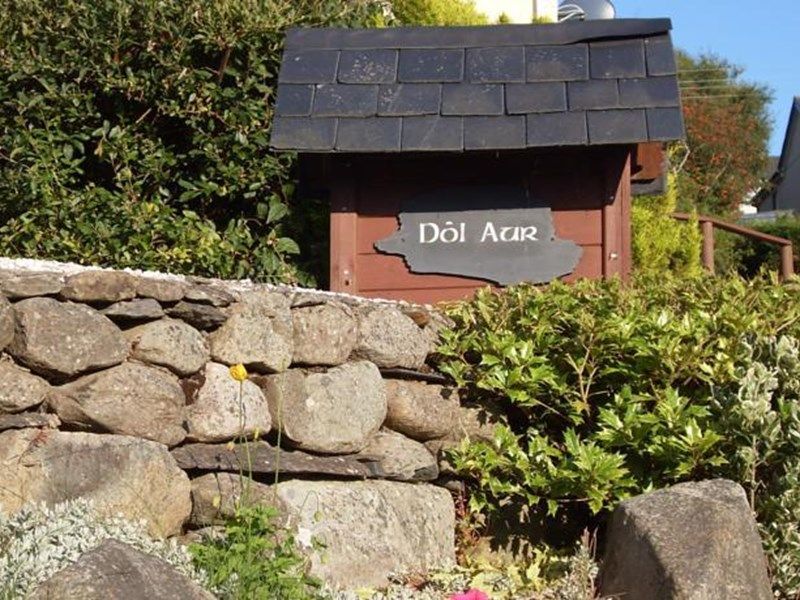 Dol aur Bed and Breakfast