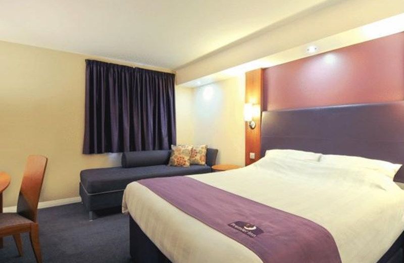 Premier Inn Knutsford - Mere