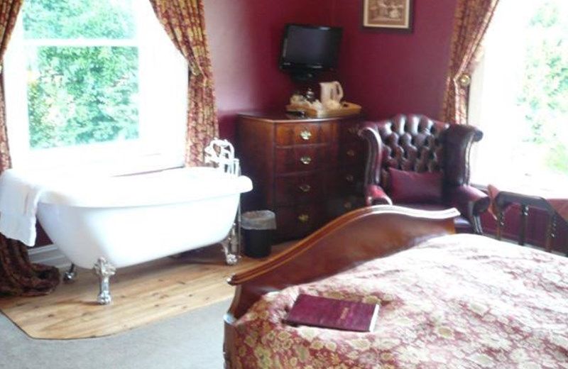 HOLMEFIELD COUNTRY GUEST HOUSE