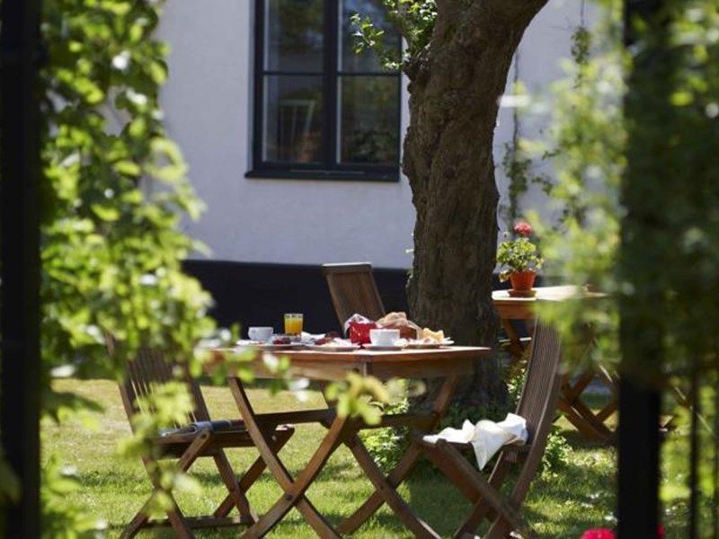 Outdoor Pictures 24
