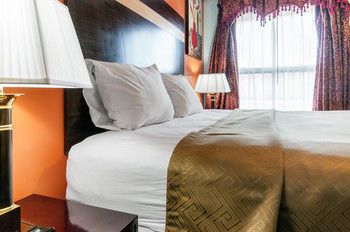 Rodeway Inn and Suites