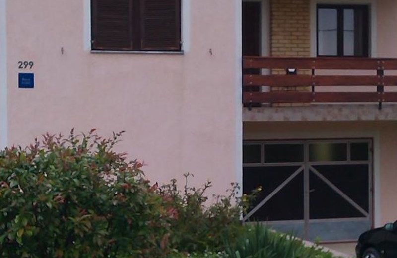 HOUSE ANITA