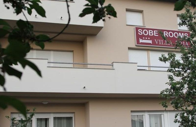 Rooms Villa Aria