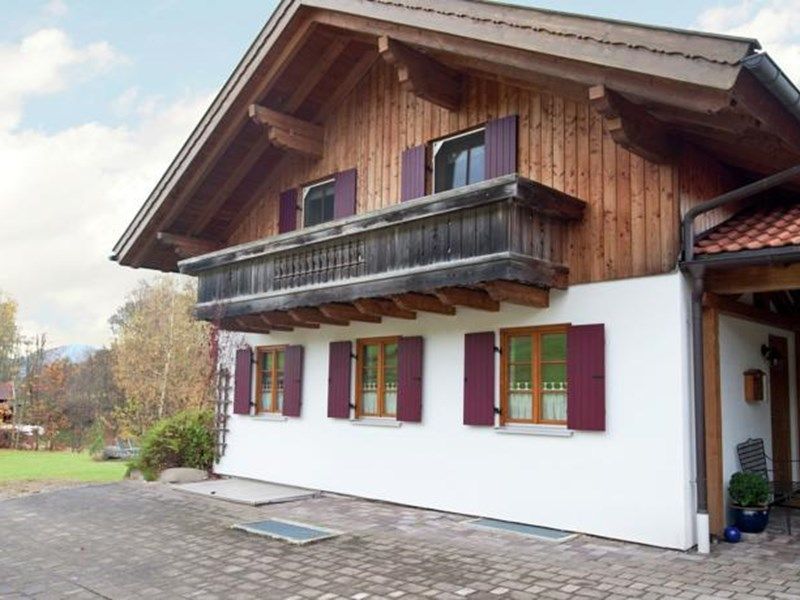 Alluring Apartment in Bad Kohlgrub with Private Garden