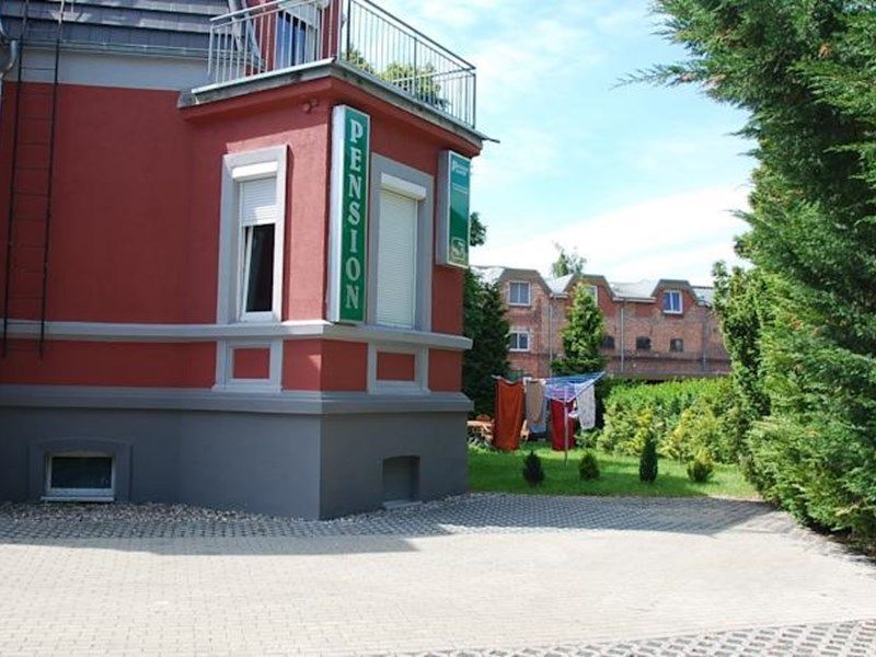 Outdoor Pictures 1