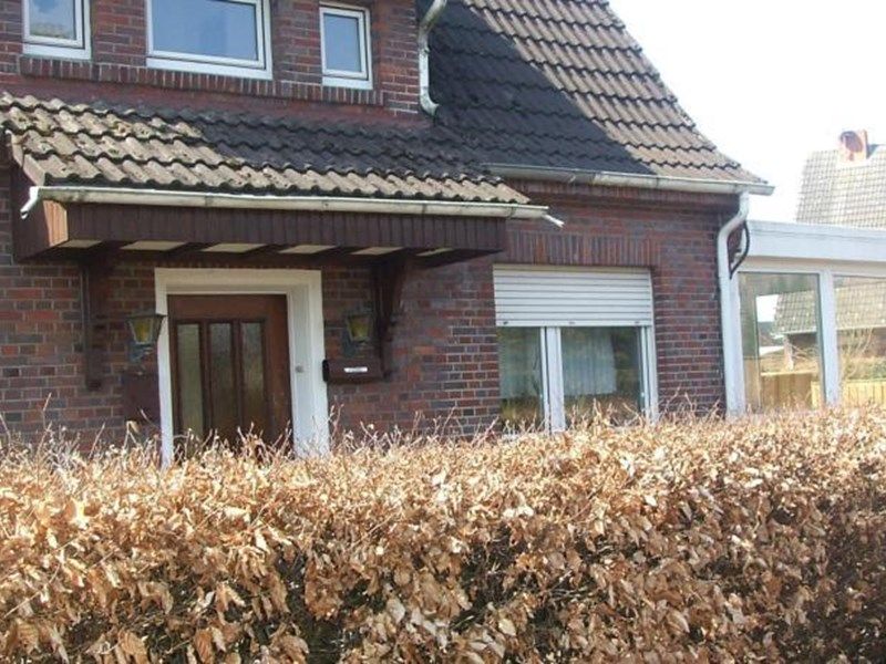 HOLIDAY HOME DEAKINS