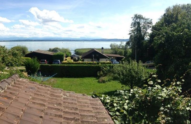 Maison au bord du lac