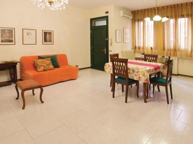 One-Bedroom Apartment Valeri 03