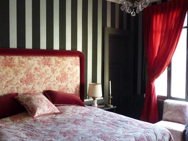 LE 15   MAISON DE PRESTIGE À LAON
