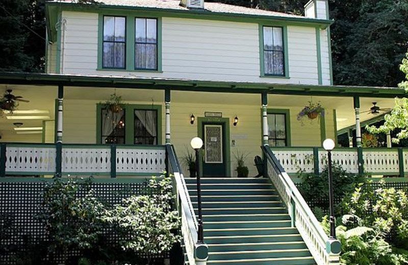 SANTA NELLA HOUSE