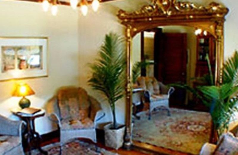 COOPERAGE INN