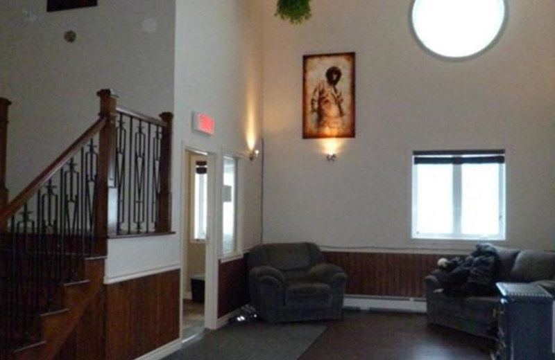 The Kangiqsujuaq Inn