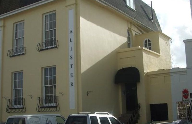 Alister Guest House