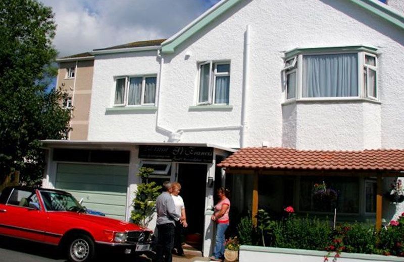 ST. FRANCIS GUEST HOUSE