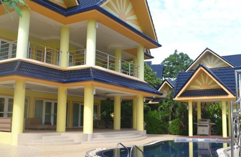 PLATINUM SIX BEDROOM