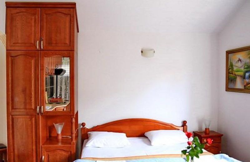 GUEST HOUSE ZETS