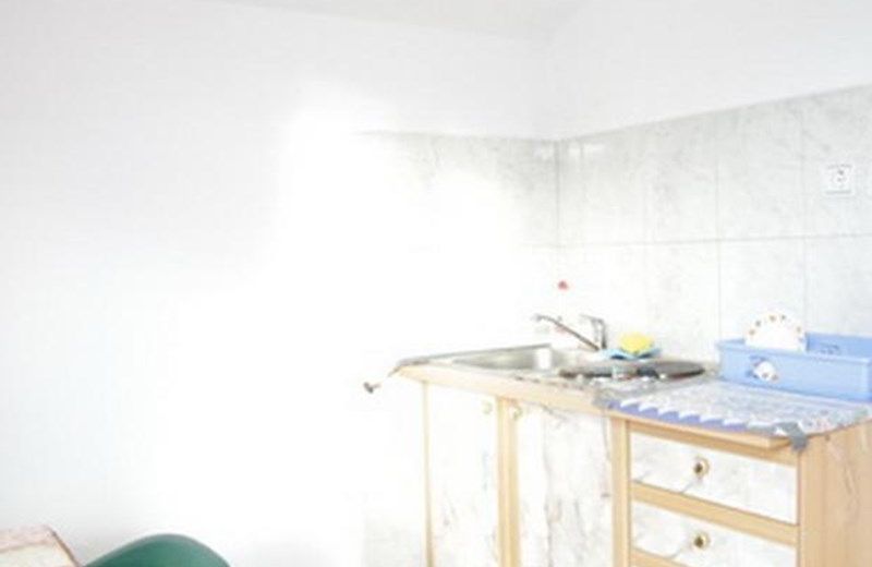 GUEST HOUSE LELEK