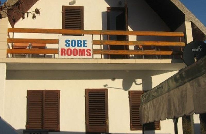 TARA BRIDGE GUESTHOUSE