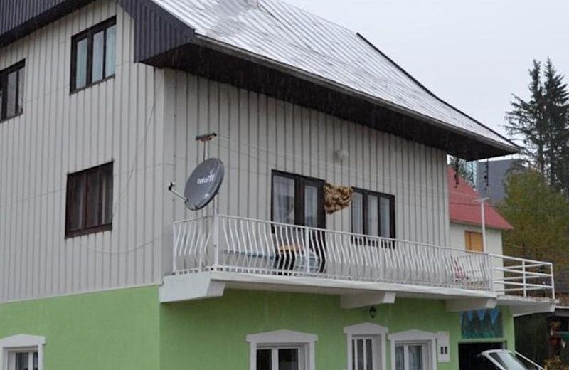 Rooms & Apartment Ljiljana