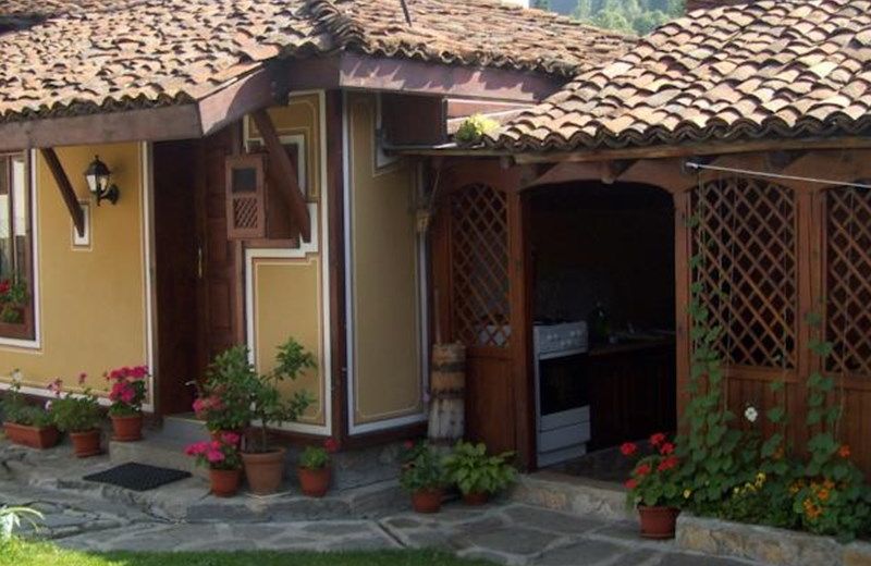GUEST HOUSE YANKO KEHAYA